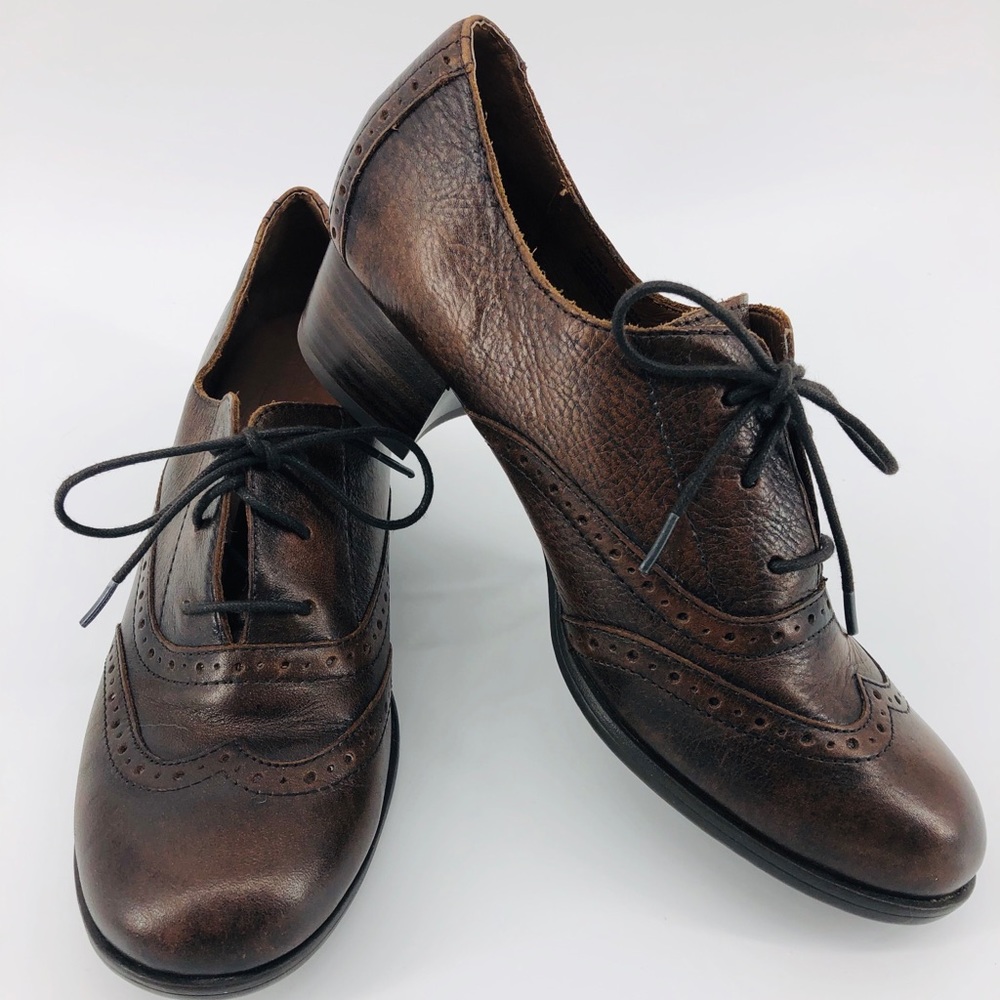 Women’s BORN so ford SZ 6.5 wingtip